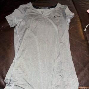 Nike pro tee